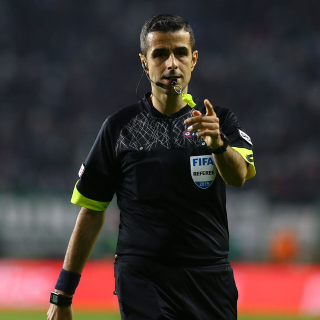 Mete Kalkavan quits refereeing – football news